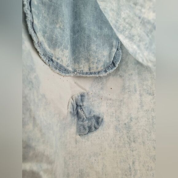 Vintage Jordache Light Acid Wash Denim 3D Bow Button Down Top Sz L - Picture 9 of 11